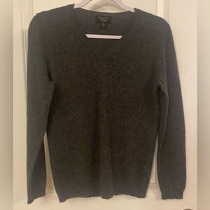 Cashmere Charter Club Luxury Sweater Mens Size M Dark Gray 100% V-neck